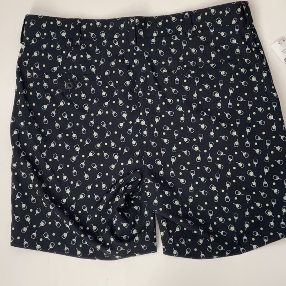 Roundtree & Yorke Printed Flat Front Shorts - Picture 7 of 9